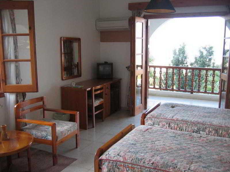 Onar Village Кирения Экстерьер фото